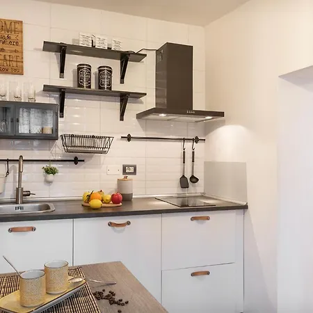 Domusbergamo - Bonbon Apartment, Quiet & Center アパート