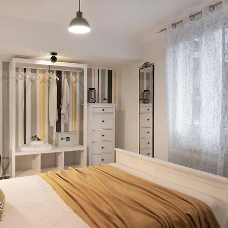 Domusbergamo - Bonbon Apartment, Quiet & Center Apartamento *