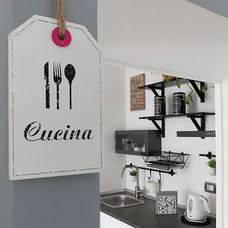 Domusbergamo - Bonbon Apartment, Quiet & Center Apartment *